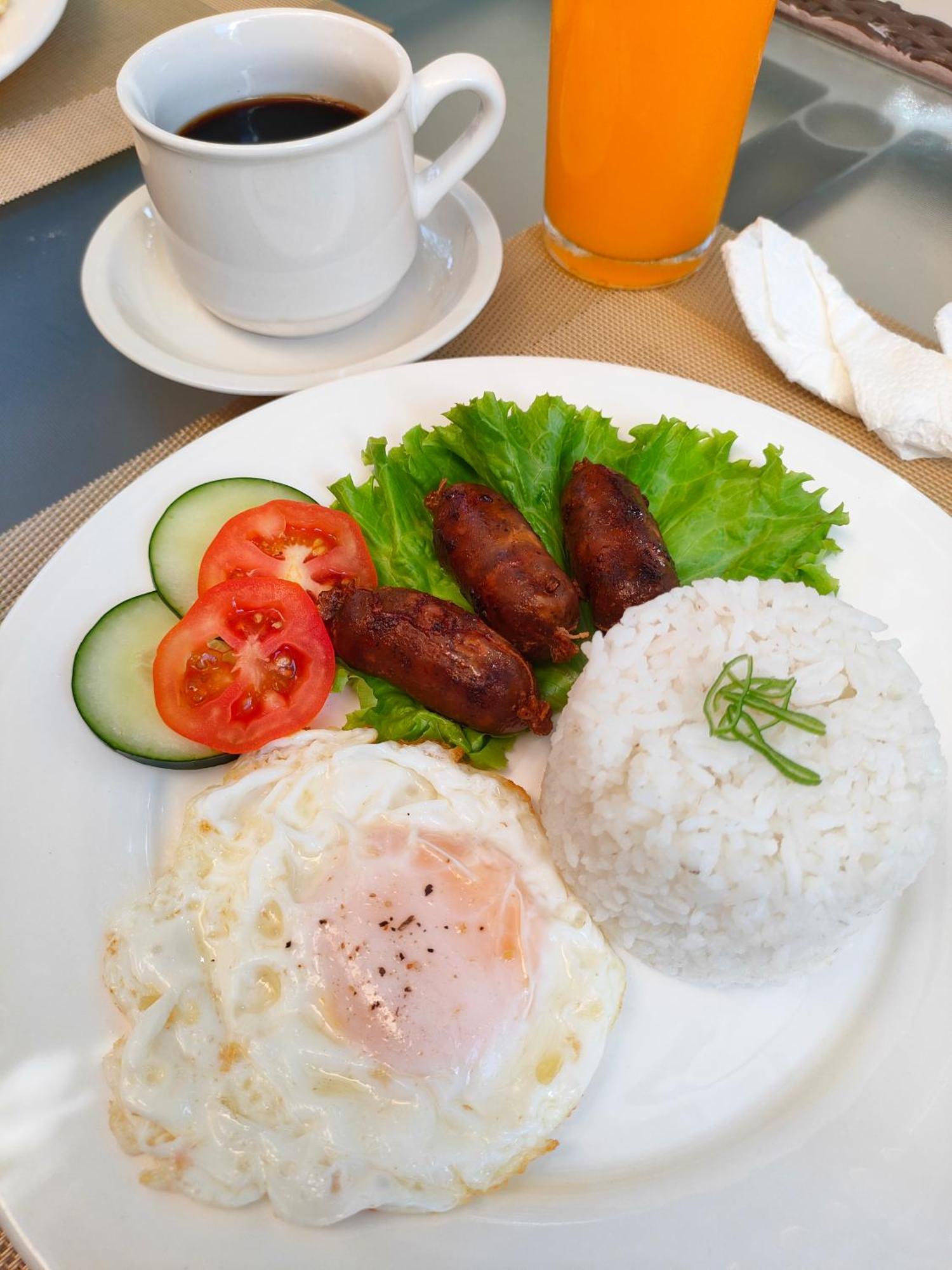 LaVie Hotel Vigan Buitenkant foto